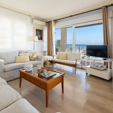 Primera Linea De Playa, Tu Hogar Lejos De Casa